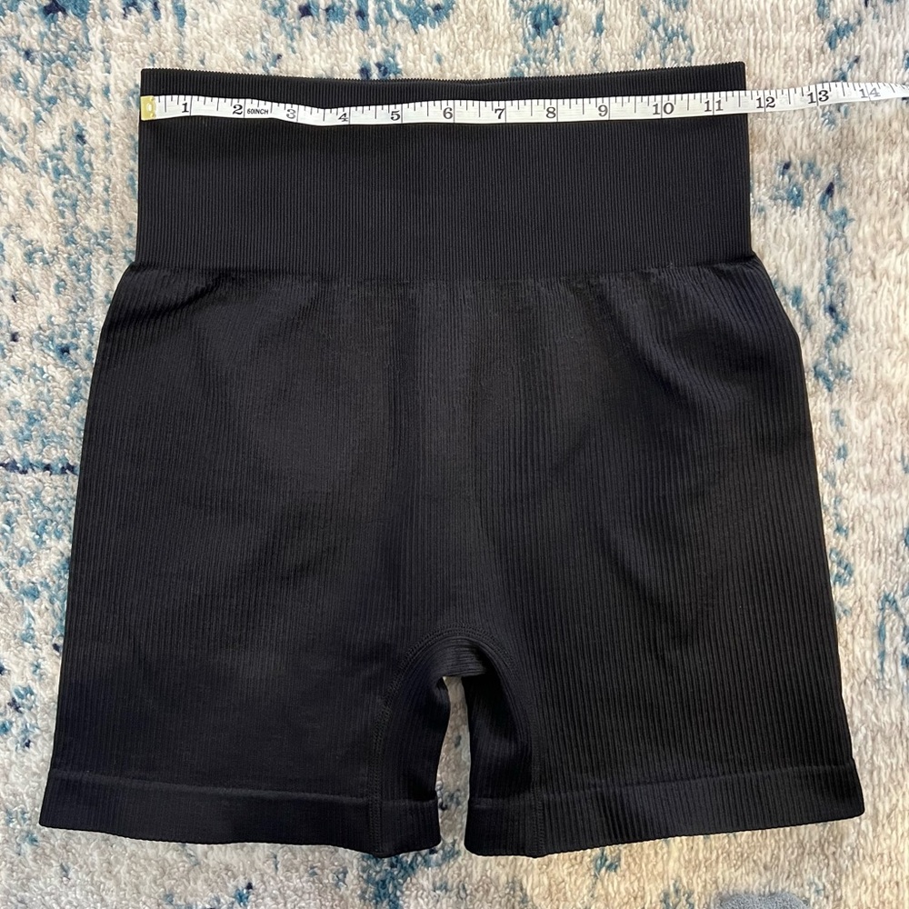 Black Ribbed Seamless High-Waisted Compression Biker Shorts Medium - Picture 6 of 7